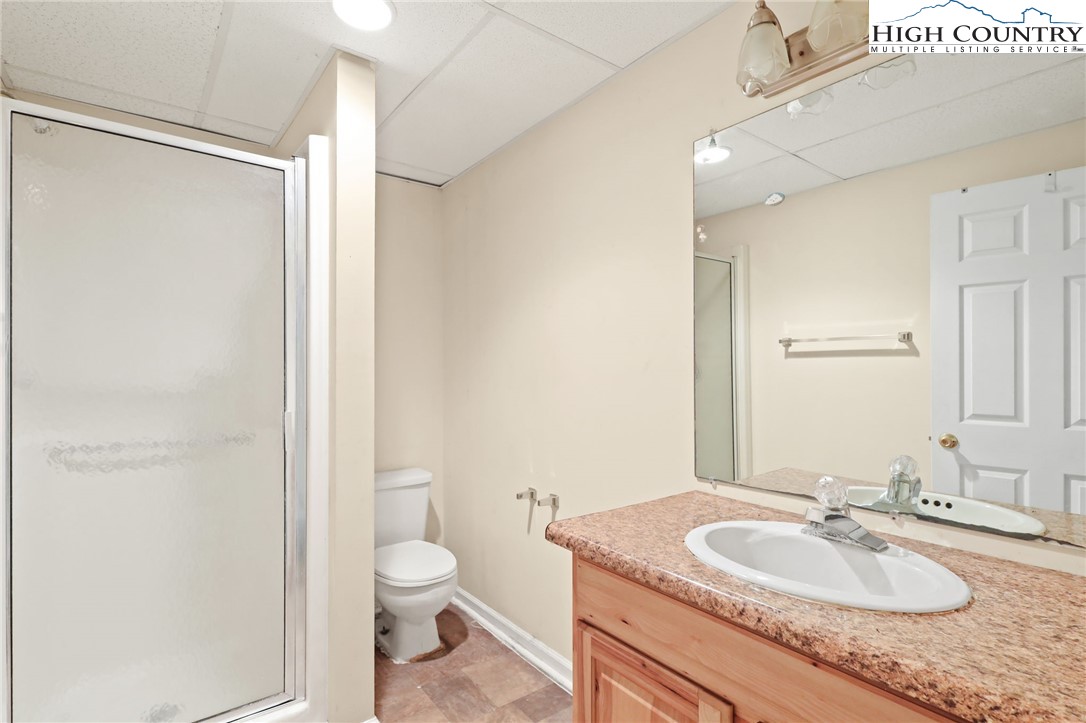 Zionville, North Carolina 28698, United States, 3 Bedrooms Bedrooms, ,3 BathroomsBathrooms,Residential,Active,43537