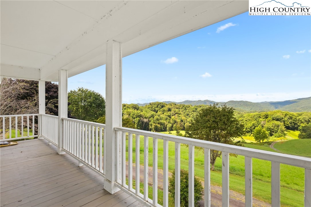 Zionville, North Carolina 28698, United States, 3 Bedrooms Bedrooms, ,3 BathroomsBathrooms,Residential,Active,43537