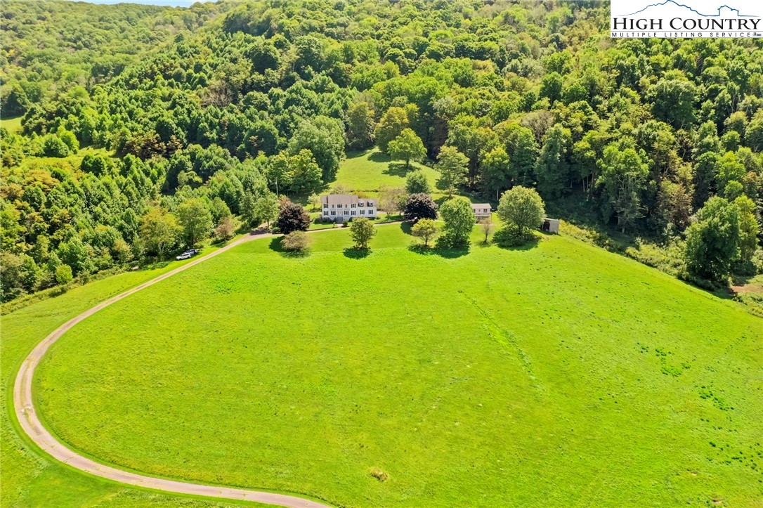 Zionville, North Carolina 28698, United States, 3 Bedrooms Bedrooms, ,3 BathroomsBathrooms,Residential,Active,43537