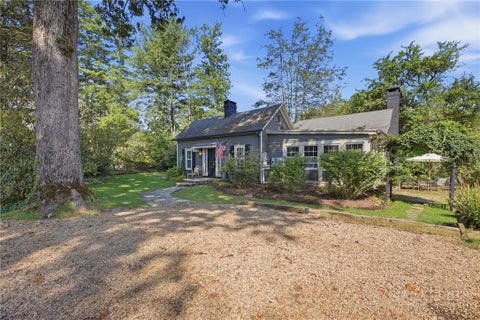 Photo of 181 Maple Street, Blowing Rock, NC 28605 (MLS # 264539)
