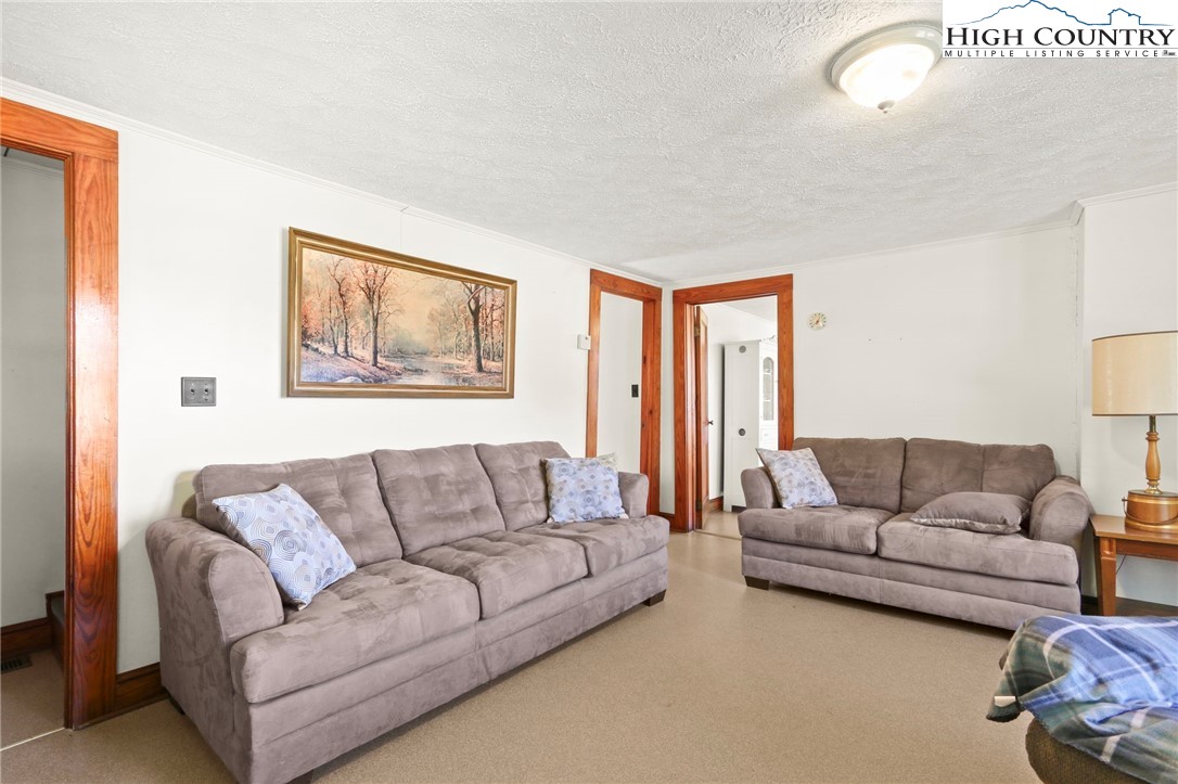 Sugar Grove, North Carolina 28679, United States, 2 Bedrooms Bedrooms, ,1 BathroomBathrooms,Residential,Active,243250