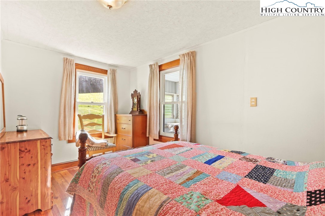 Sugar Grove, North Carolina 28679, United States, 2 Bedrooms Bedrooms, ,1 BathroomBathrooms,Residential,Active,243250