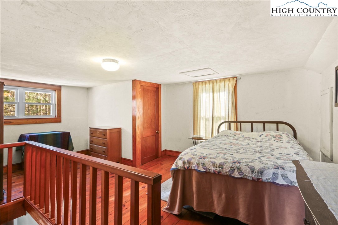 Sugar Grove, North Carolina 28679, United States, 2 Bedrooms Bedrooms, ,1 BathroomBathrooms,Residential,Active,243250