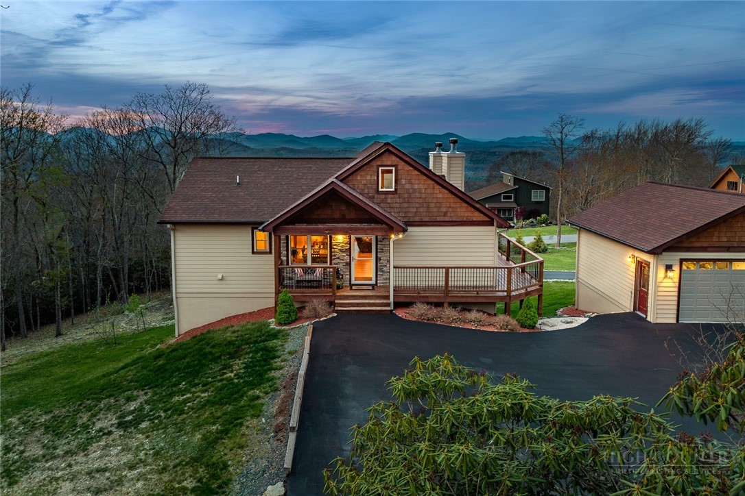 1161 Grandview Drive Extension