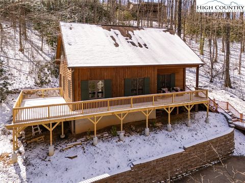 Photo of 150 19th Hole Drive, West Jefferson, NC 28694 (MLS # 260540)
