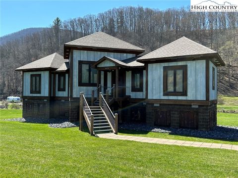 Photo of 972 W DEEP FORD Road, Lansing, NC 28643 (MLS # 256281) Photo of 972 W DEEP FORD Road, Lansing, NC 28643 (MLS # 256281)
