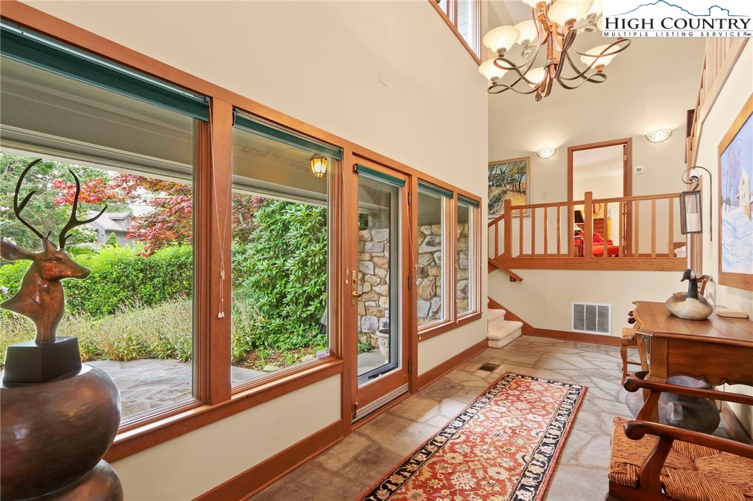 Boone, North Carolina 28607, United States, 3 Bedrooms Bedrooms, ,4 BathroomsBathrooms,Residential,Active,191541