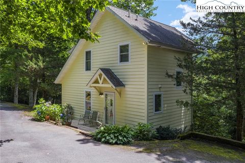 Photo of 205 Wyndham Way, Boone, NC 28607 (MLS # 257034)