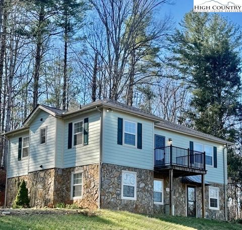 Photo of 424 Mckinley Ridge Road, Lansing, NC 28643 (MLS # 260701)