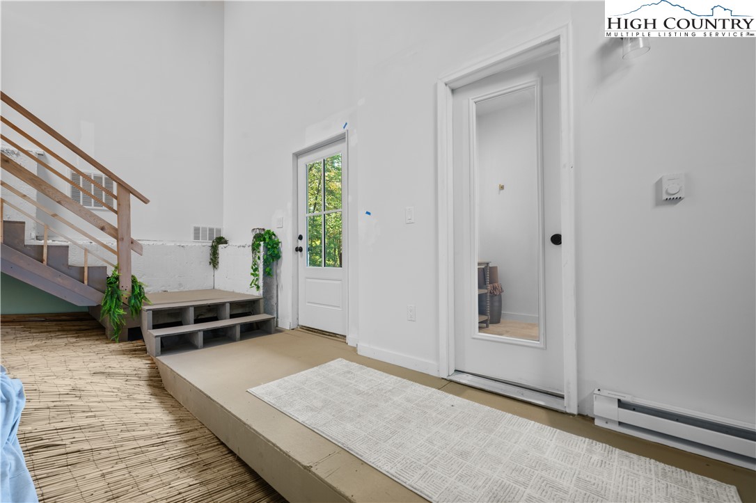 Boone, North Carolina 28607, United States, 3 Bedrooms Bedrooms, ,5 BathroomsBathrooms,Residential,Active,231892