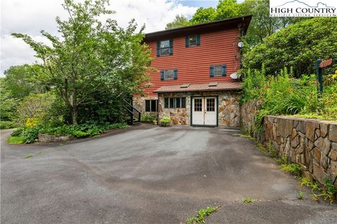 Photo of 277 Country Lane, Newland, NC 28657 (MLS # 261041)