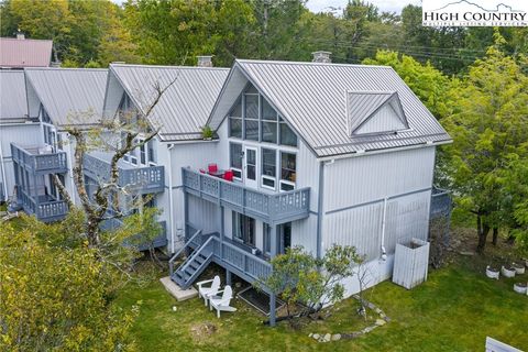 Photo of 105 N Pinnacle Ridge Road #6, Beech Mountain, NC 28604 (MLS # 257683)