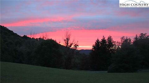 Photo of TBD The Boulders #54 Hunter's Ridge, Banner Elk, NC 28604 (MLS # 222286)