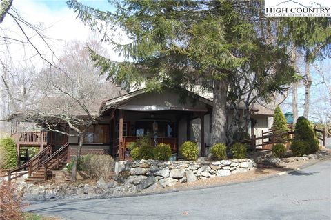 Photo of 14 Briar Road, Newland, NC 28657 (MLS # 254492)