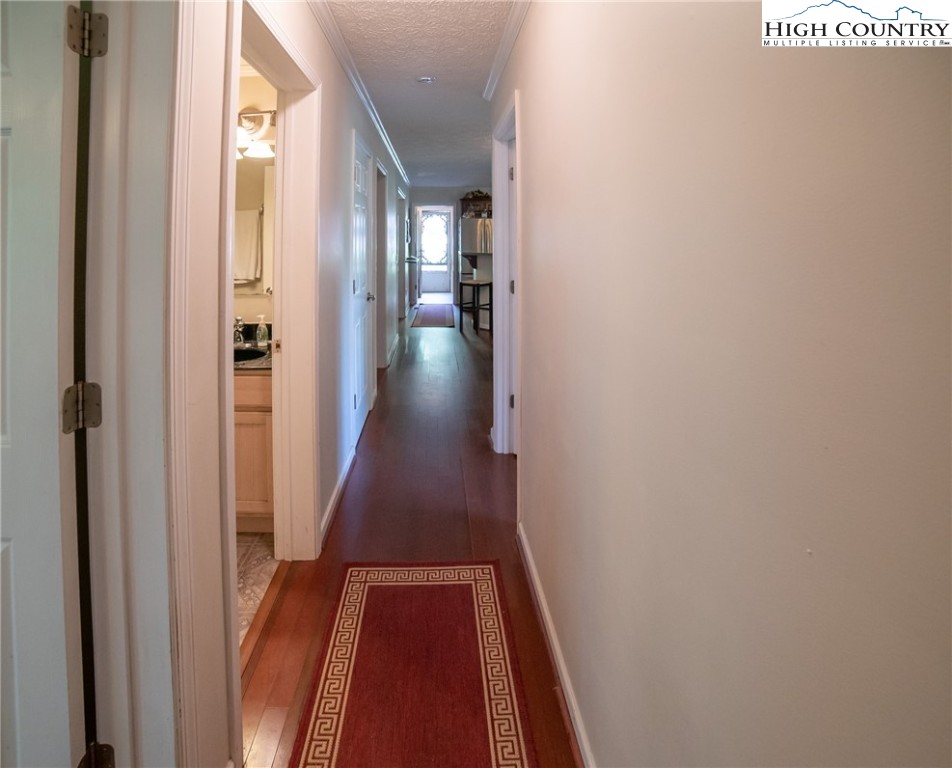 Linville, North Carolina 28646, United States, 4 Bedrooms Bedrooms, ,3 BathroomsBathrooms,Residential,Active,181576