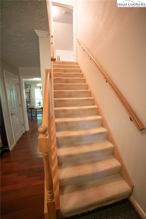 Linville, North Carolina 28646, United States, 4 Bedrooms Bedrooms, ,3 BathroomsBathrooms,Residential,Active,181576