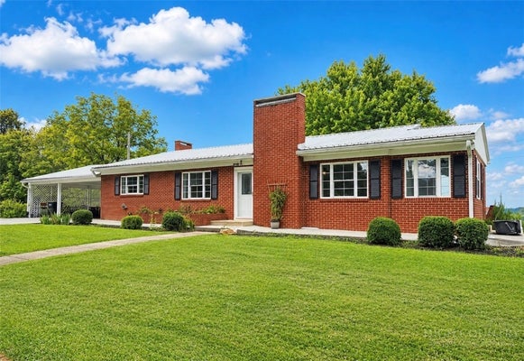 32 REID ST, SPARTA, NC 28675 - Image 1dbaf8d7aab6fafa24c40e2ea035aeba/1367176091