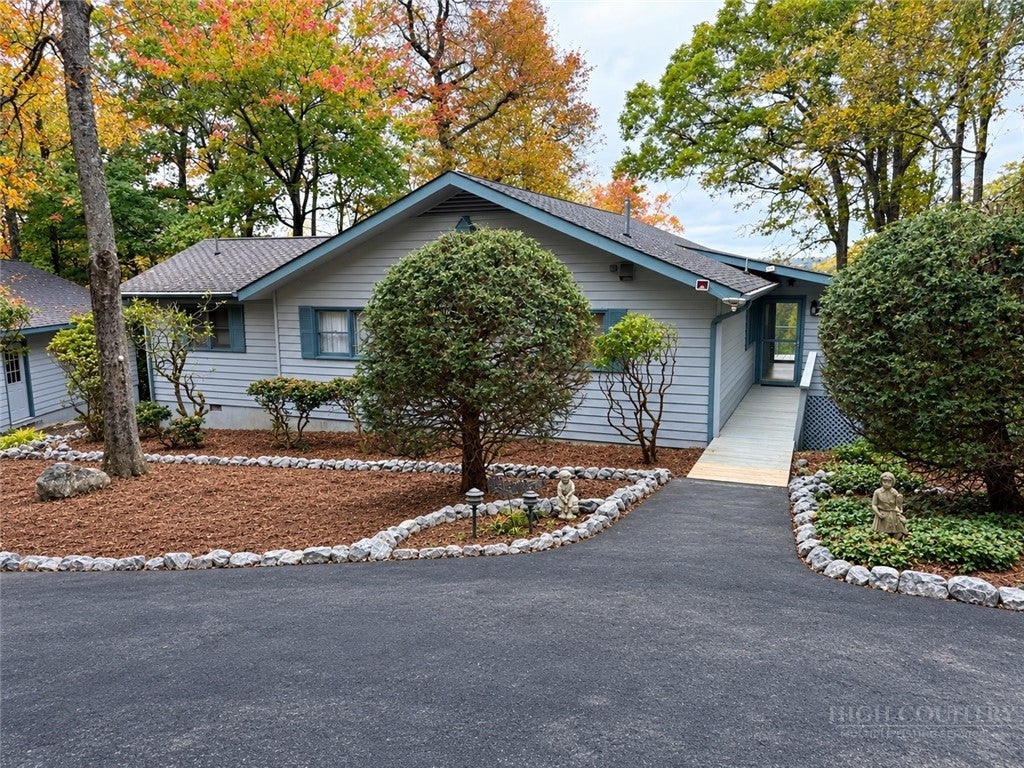 232 Shady Lane