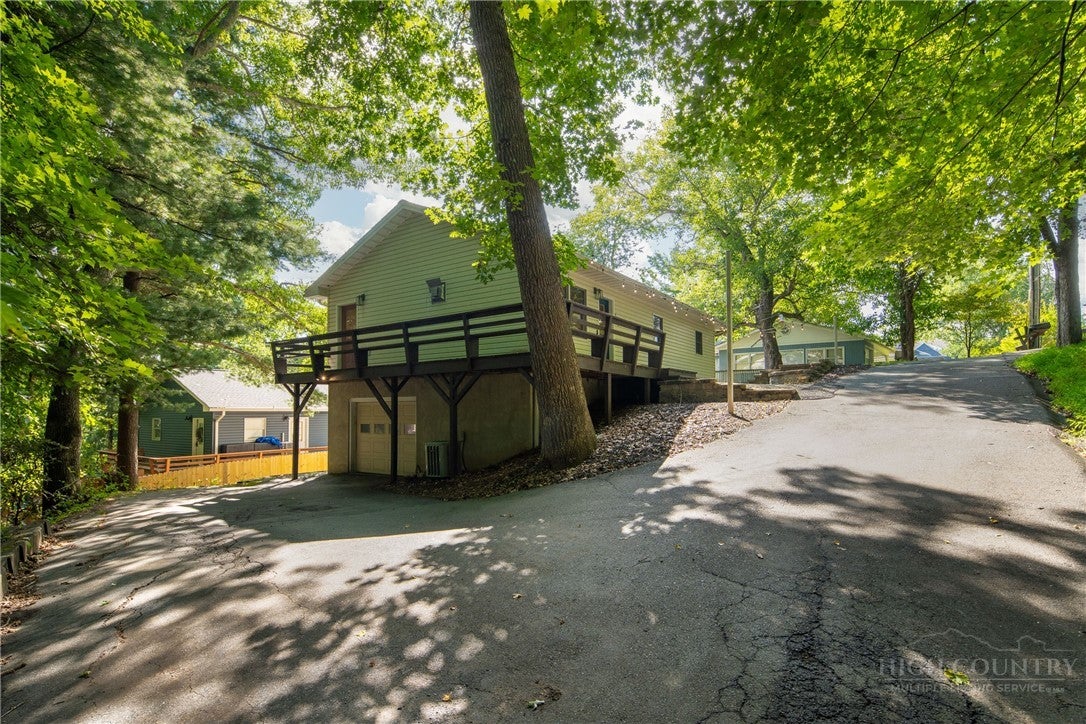 286 Sunset Drive