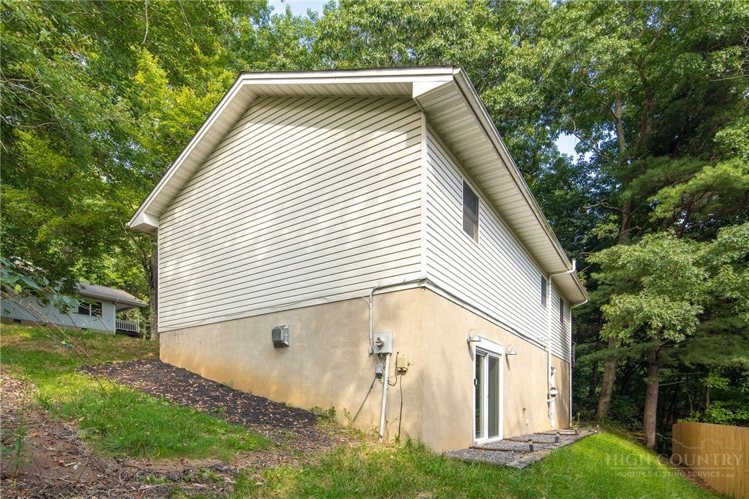 286 Sunset Drive