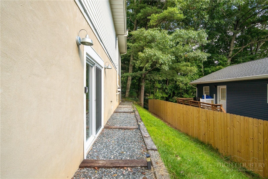 286 Sunset Drive