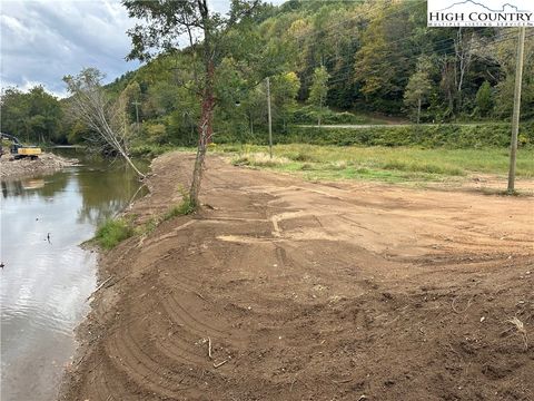 Photo of 000 Highland River Parkway, Spruce Pine, NC 28777 (MLS # 258346)