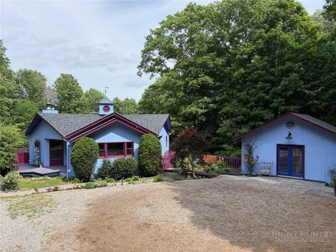 Homes For Sale - 873 Silverleaf Road<br/> Zionville, NC 28698