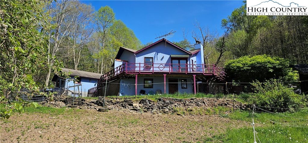 Photo of 873 Silverleaf Road, Zionville, NC 28698 (MLS # 260012)