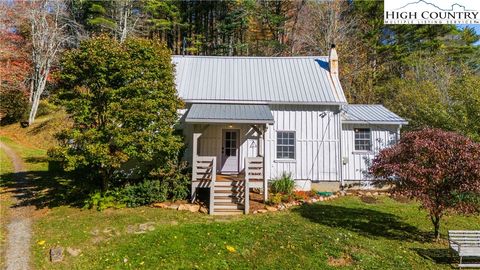 Photo of 8 Gentry Hill Lane, Laurel Springs, NC 28644 (MLS # 258749) Photo of 8 Gentry Hill Lane, Laurel Springs, NC 28644 (MLS # 258749)