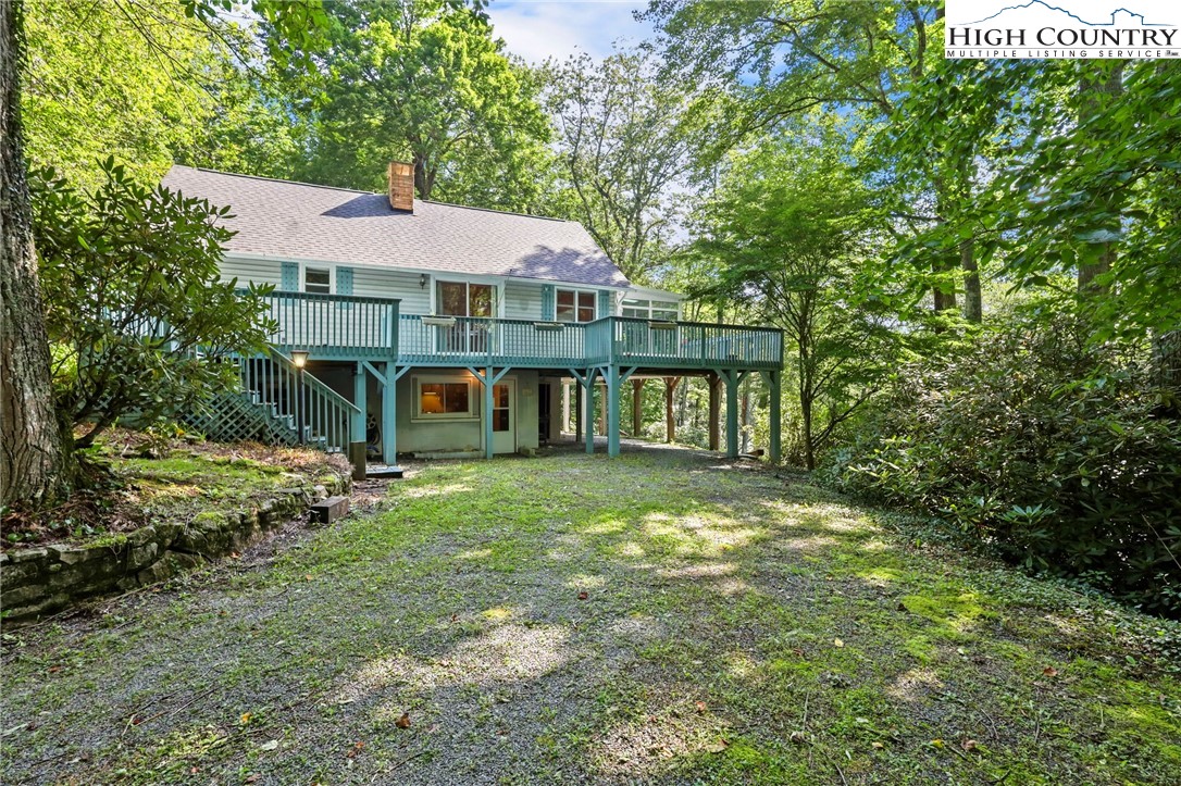Boone, North Carolina 28607, United States, 3 Bedrooms Bedrooms, ,4 BathroomsBathrooms,Residential,Pending,197737