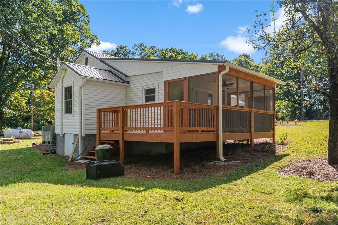 2084 Thurmond Road