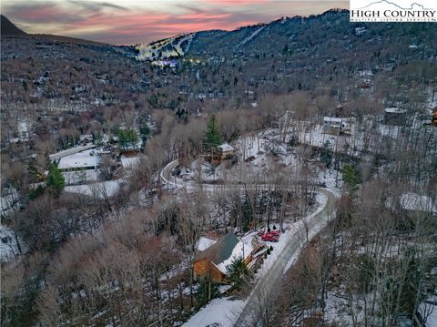 A home in Beech Mountain