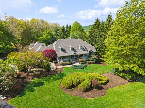 Photo of 167 GLENDALE Drive, Boone, NC 28607 (MLS # 261497)