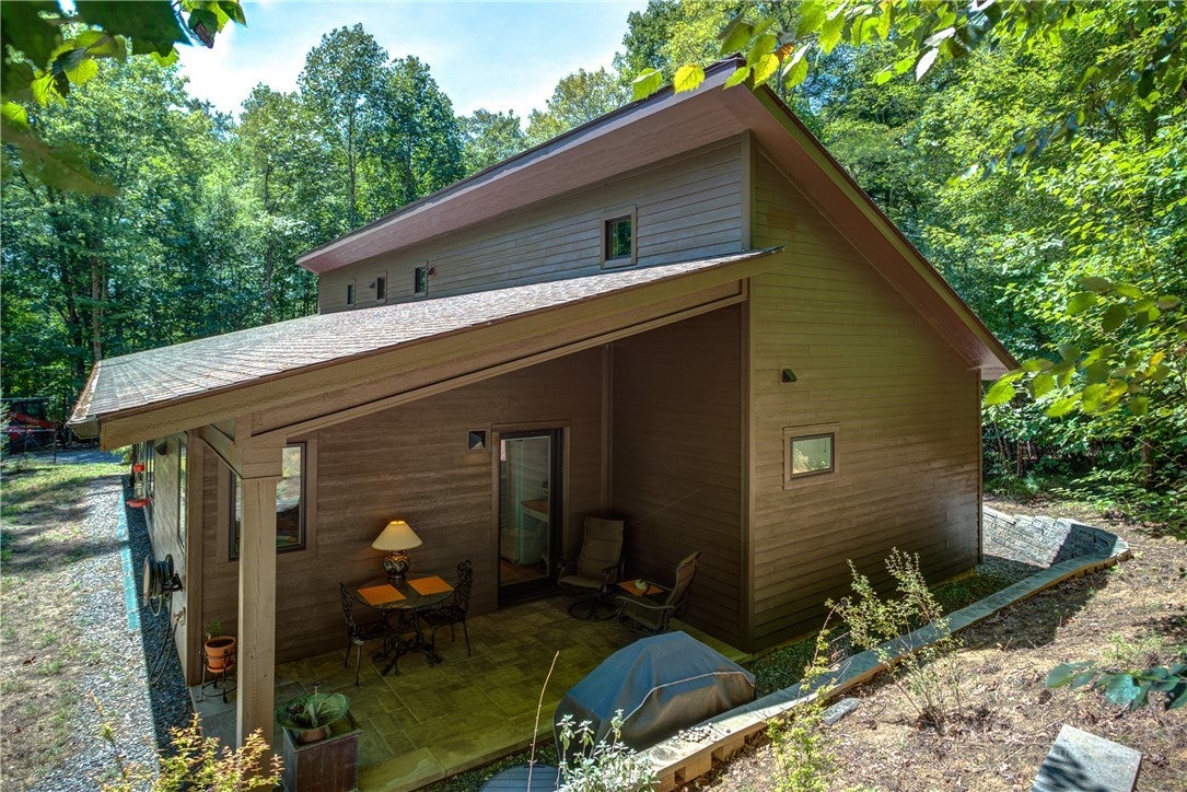 338 Lake View Trail