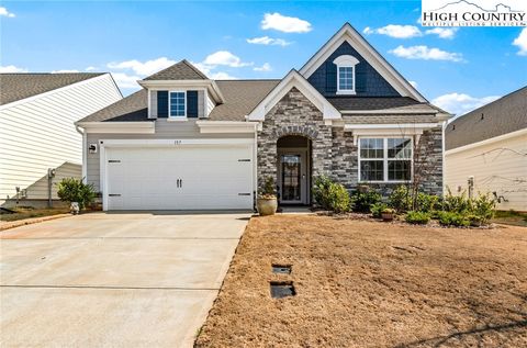 Photo of 157 Pampas Place, Statesville, NC 28636 (MLS # 260302)