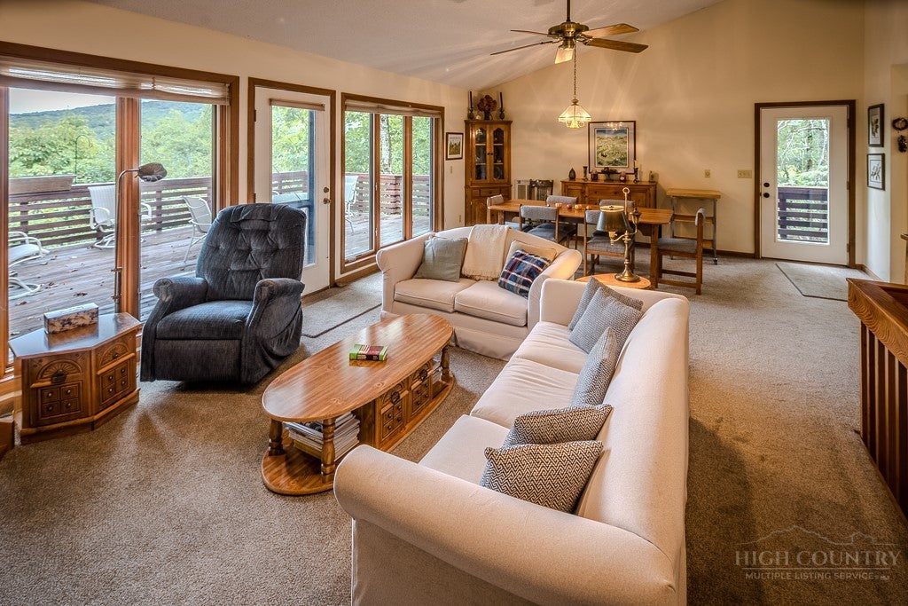 106 Grassy Gap Loop Road