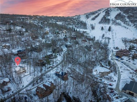 A home in Beech Mountain