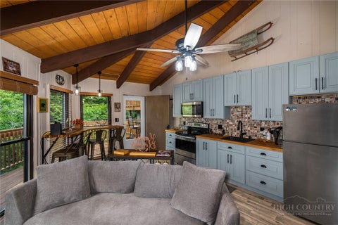 Photo of 107 Beechwood Lane #C3, Beech Mountain, NC 28604 (MLS # 263257)