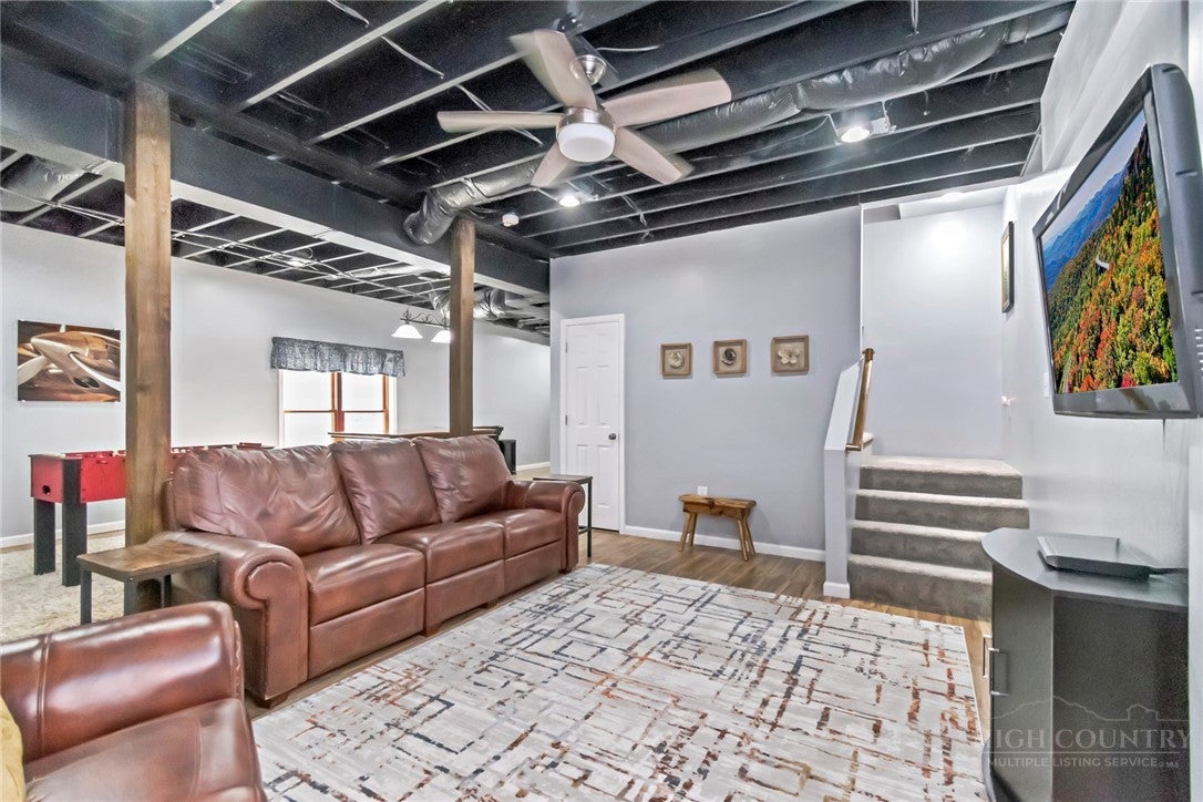 185 Ravens View