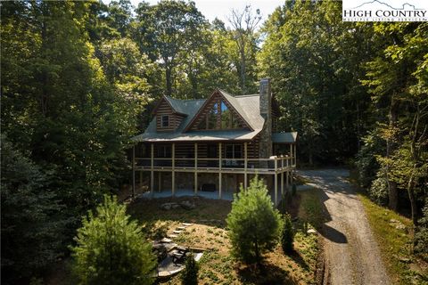 Photo of 155 Merrywether Lane, Boone, NC 28607 (MLS # 245240)