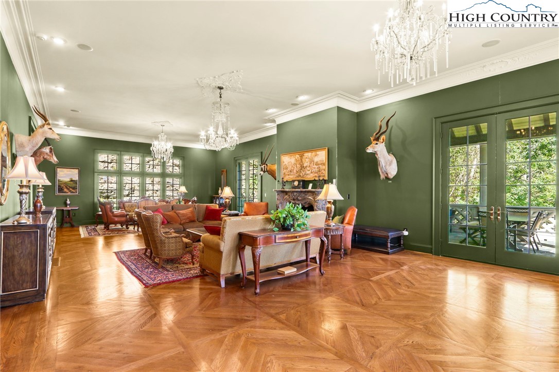 Banner Elk, North Carolina 28604, United States, 6 Bedrooms Bedrooms, ,6 BathroomsBathrooms,Residential,Active,247565