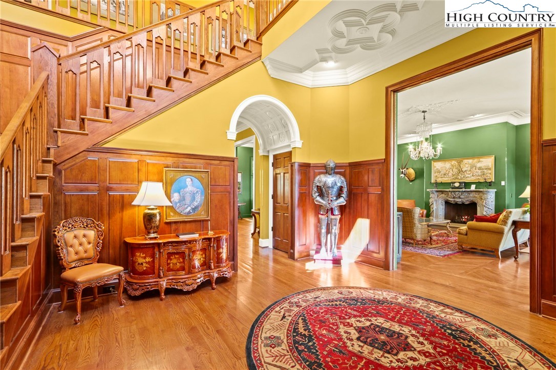 Banner Elk, North Carolina 28604, United States, 6 Bedrooms Bedrooms, ,6 BathroomsBathrooms,Residential,Active,247565