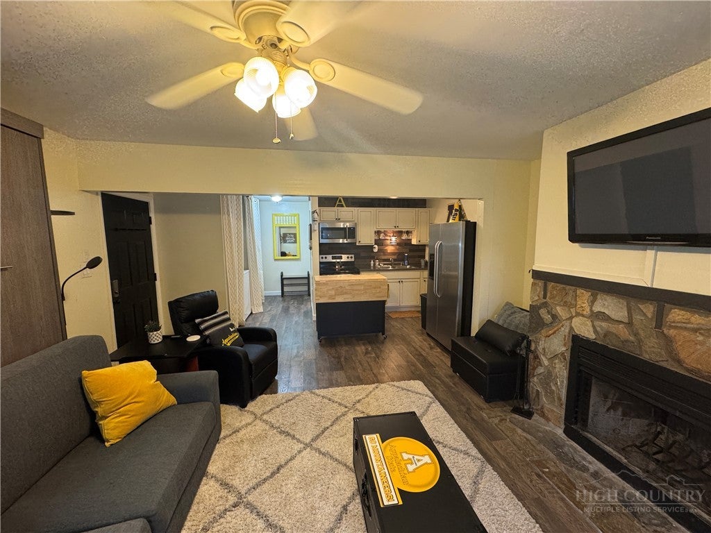 491 Kellwood Dr Ext Drive 491