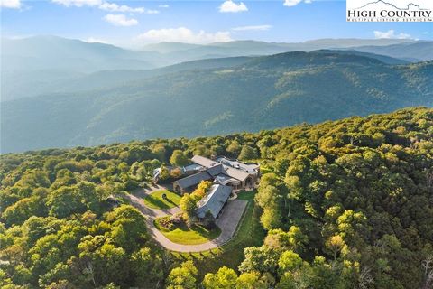 Photo of 600 Stonehedge Court, Linville, NC 28646 (MLS # 256114)