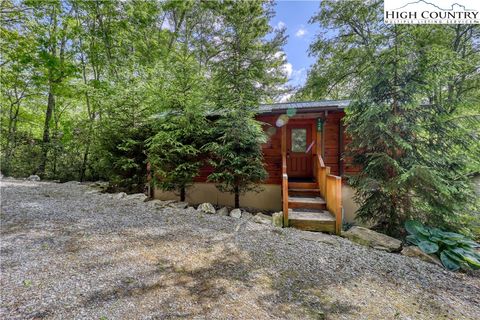 Photo of 125 Hummingbird Lane, Newland, NC 28657 (MLS # 256598)