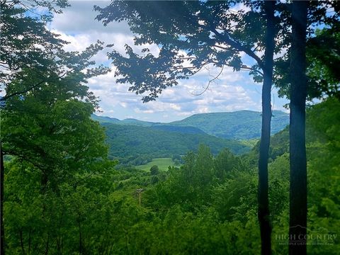 Photo of Lot 39 Skycamp Trail, Banner Elk, NC 28604 (MLS # 262087)