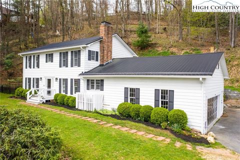 Photo of 164 Old Fairway Drive, Boone, NC 28607 (MLS # 254760)