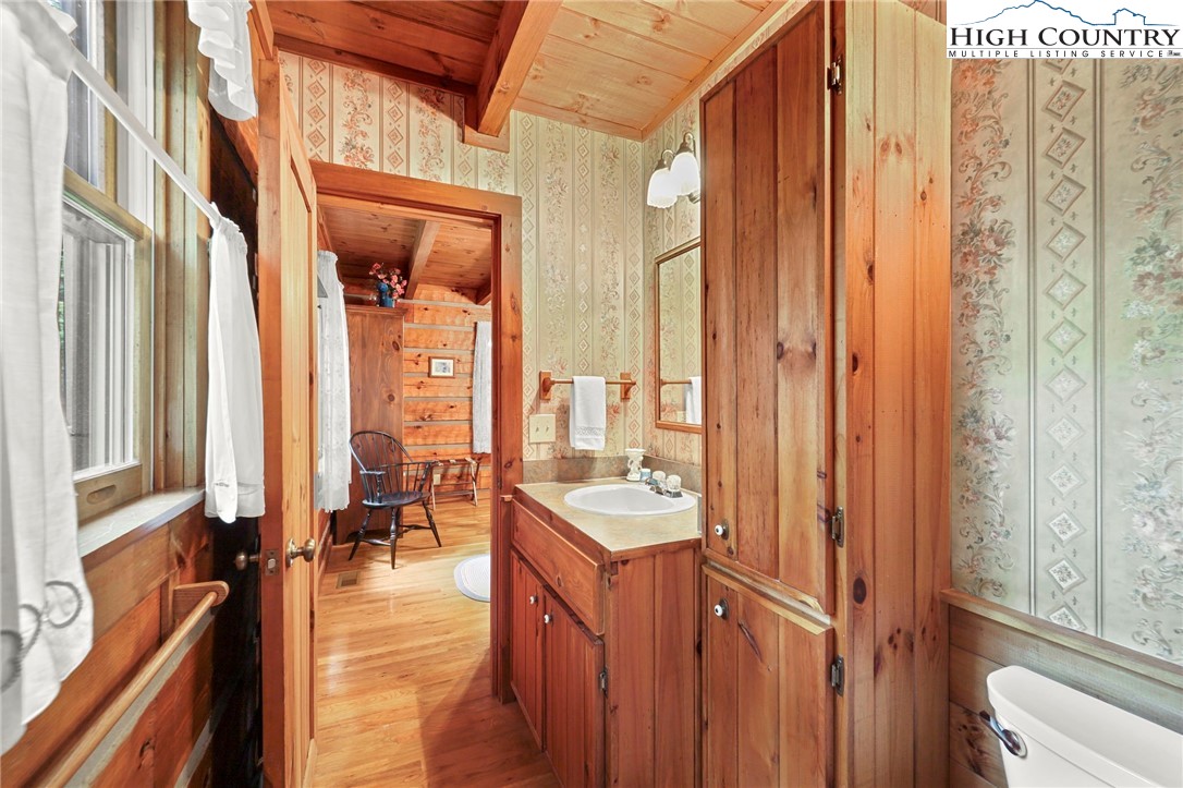 Fleetwood, North Carolina 28626, United States, 2 Bedrooms Bedrooms, ,2 BathroomsBathrooms,Residential,Active,189841