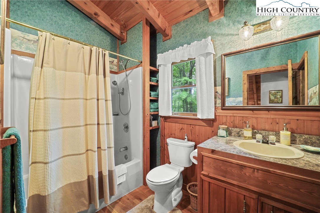 Fleetwood, North Carolina 28626, United States, 2 Bedrooms Bedrooms, ,2 BathroomsBathrooms,Residential,Active,189841