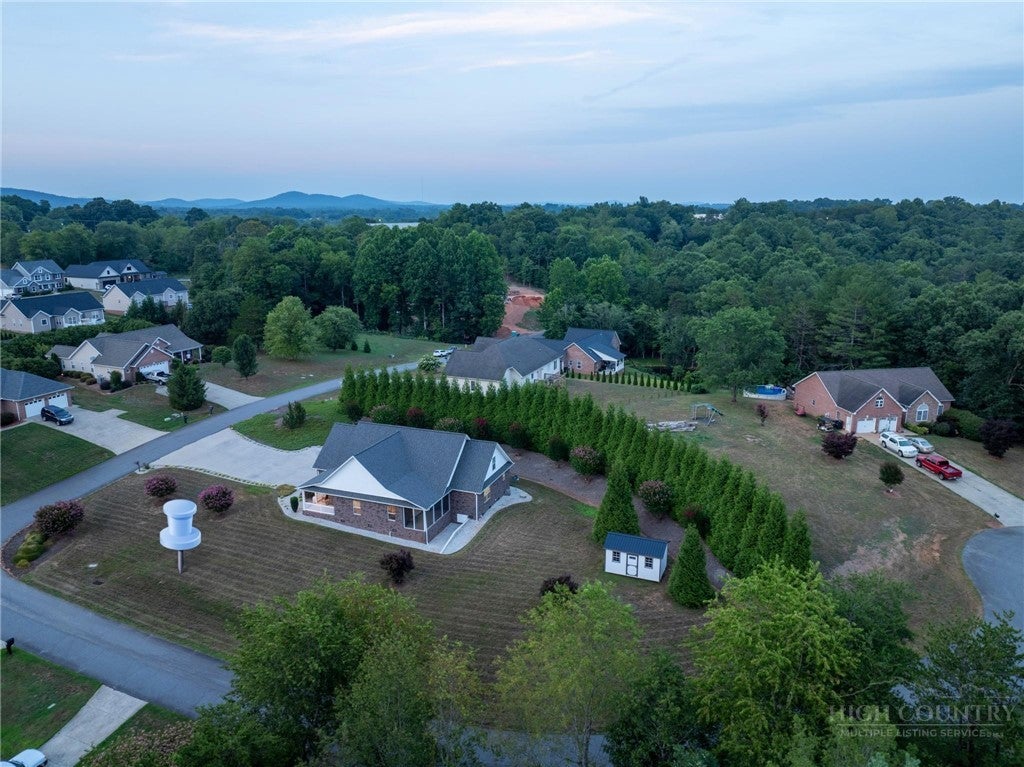 100 Rivercliff Drive